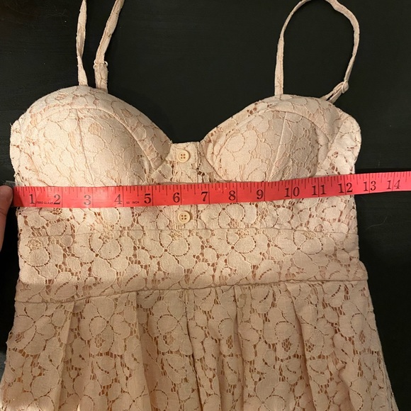 Bluenotes XS blush lace sweetheart dress - Picture 4 of 4